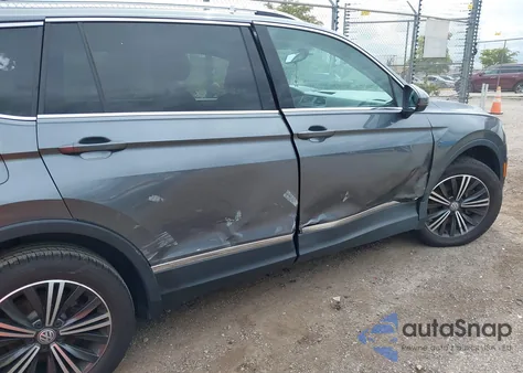 2018 Volkswagen Tiguan 2.0T Se/2.0T Sel z USA, uszkodzony, nr VIN 3VV2B7AXXJM011658